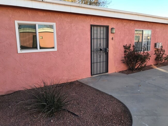 Photo - 22129 Tehama Rd Unidad #4