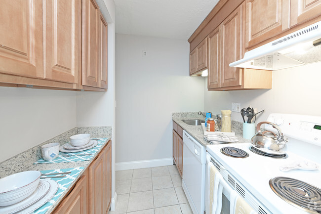 The Williams Kitchen - Fairfax Village Apartments