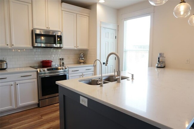 Photo - 8604 Capitol View Dr