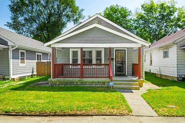 Building Photo - 1215 N Warman Ave