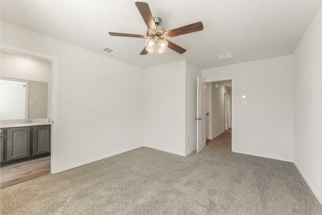 Photo - 313 Tall Cedar Wy