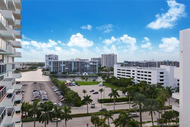 Photo - 3725 S Ocean Dr Unit 1019