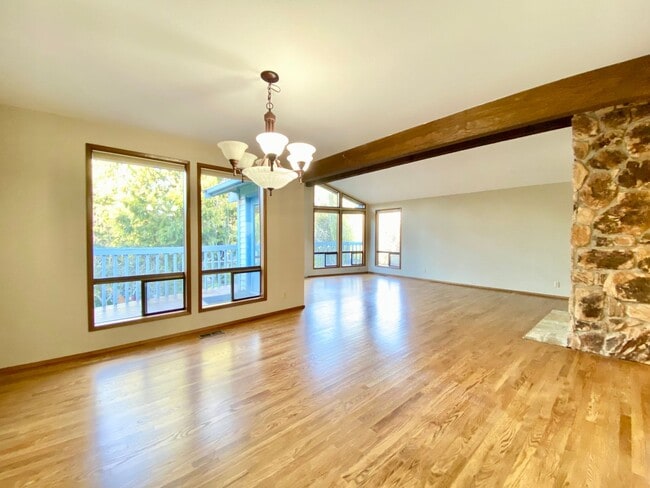 Photo - Spacious Somerset Home on a Large Flat Lot