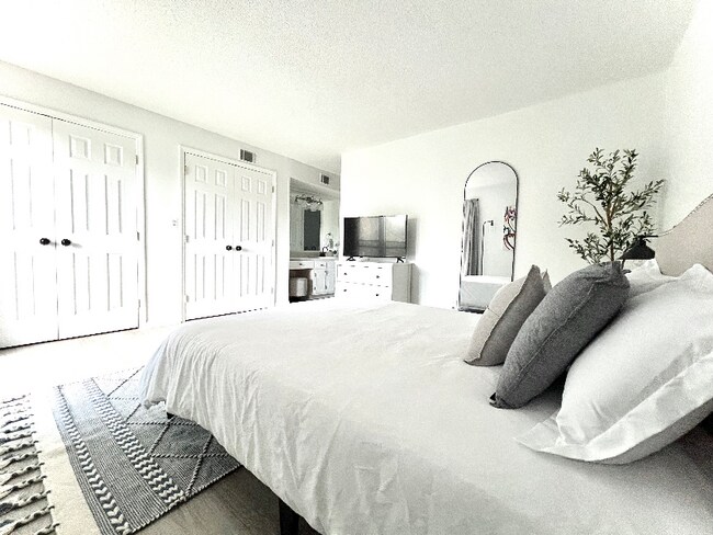 Photo - 104 Cedar Cove Ln