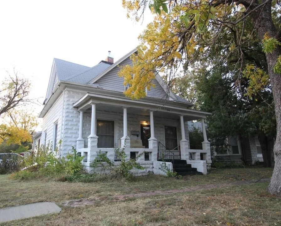 Photo - 326 S Oakdale Ave House