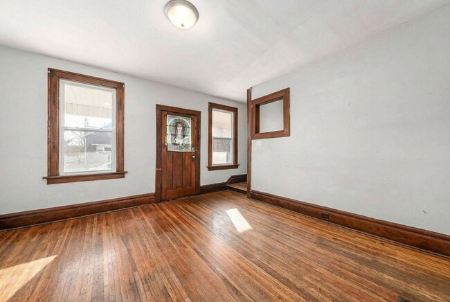 Photo - 398 E Northwood Ave