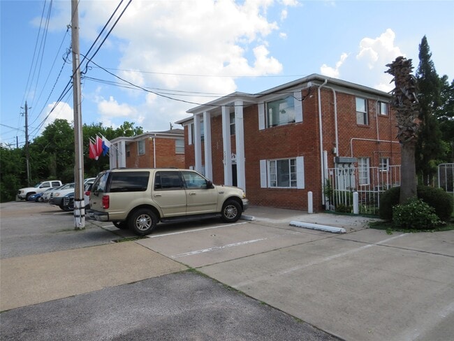 Building Photo - 5804 Newcastle St Unit 2 Rental