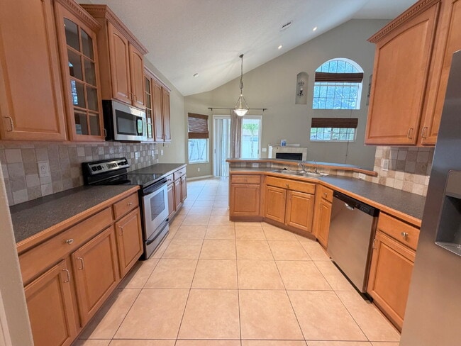 Photo - 1890 Briland St