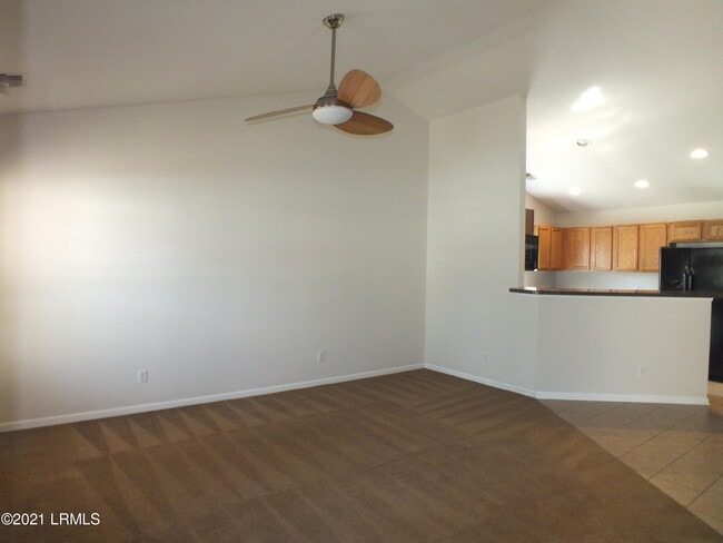 Photo - 255 Colony Dr