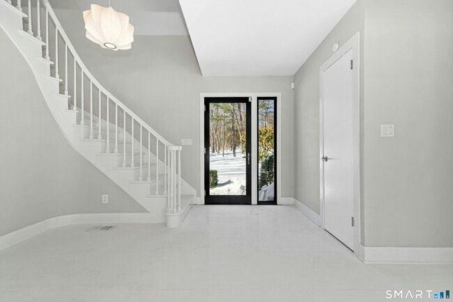 Photo - 95 Louises Ln