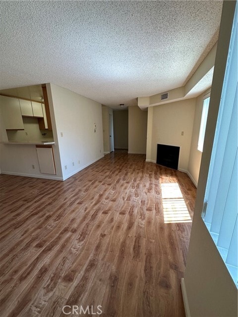 Photo - 420 W Milford St