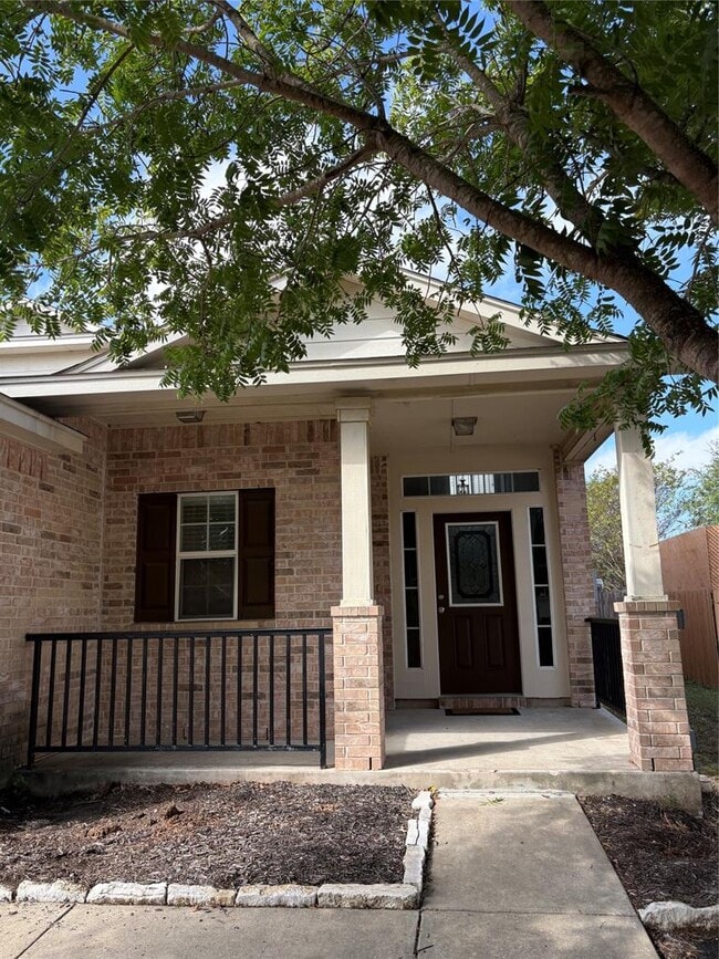 Photo - 303 Grutsch Dr