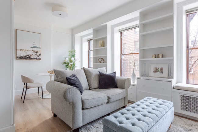 Photo - 177 Waverly Pl Unit FL3-ID1058257P