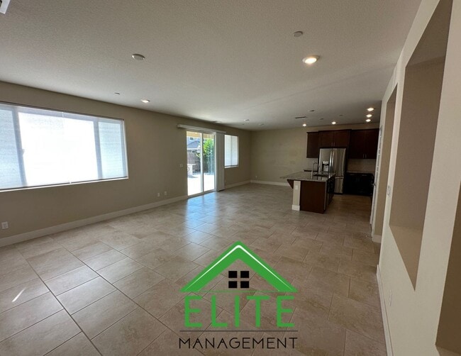 Photo - Charming and Spacious Home in Desirable El...