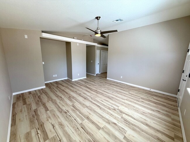 Photo - Beautifully Updated 3 Bedroom, 2 Bathroom ...
