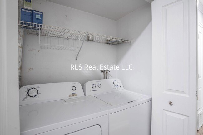 Photo - 1541 Riverside Ave Unit Apt 15