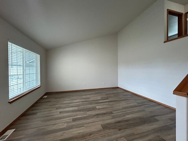 Photo - 7815 Deschutes Dr
