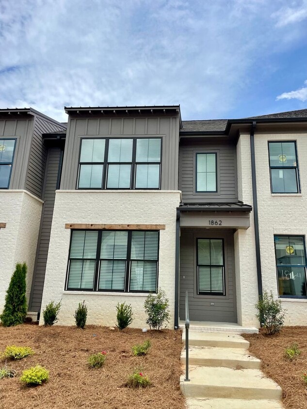 Upscale 3 Bedroom unit in Oxford MS - Upscale 3 Bedroom unit in Oxford MS