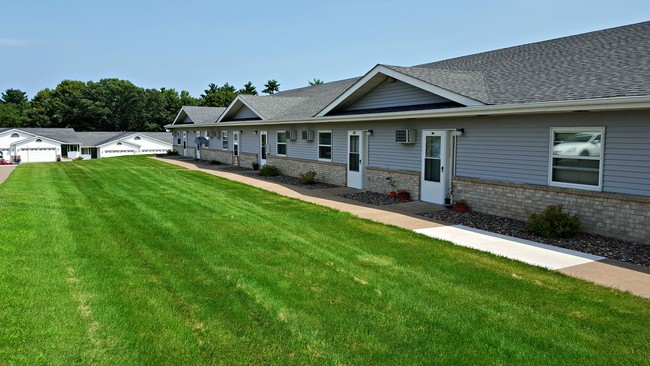 Pinedale Apartments - Pinedale Apartments