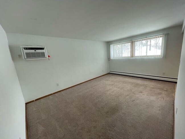 Photo - 3700 Lyndale