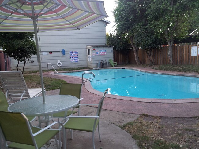 Photo - Sutter Commons