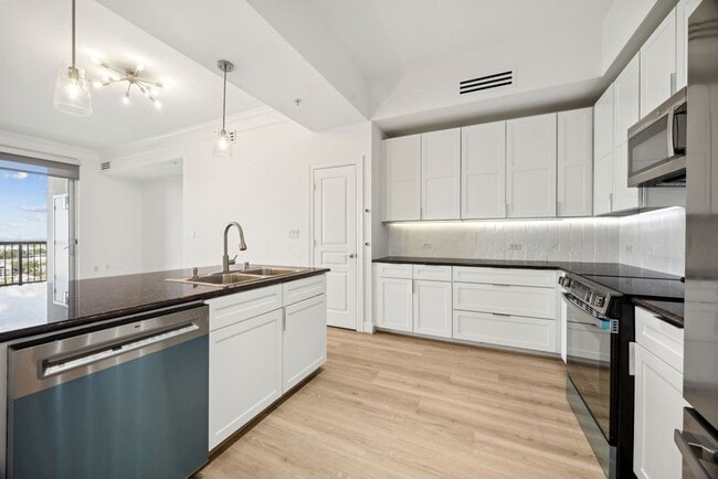 Photo - 3333 Allen Pkwy Unit 1907