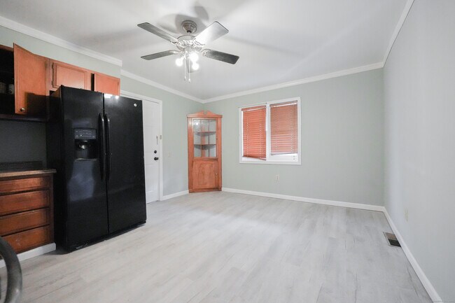 Photo - 191 Hawkins St Apartment Unit 1