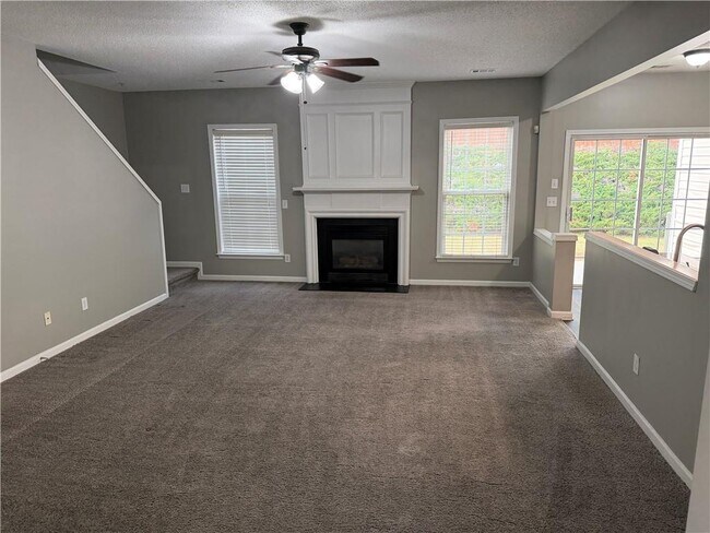 Photo - 2815 Ashleigh Ln