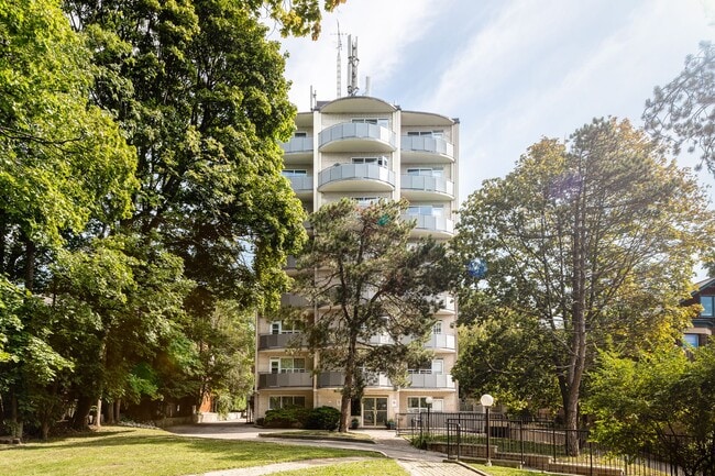 Building Photo - 109 Indian Rd Unit 404