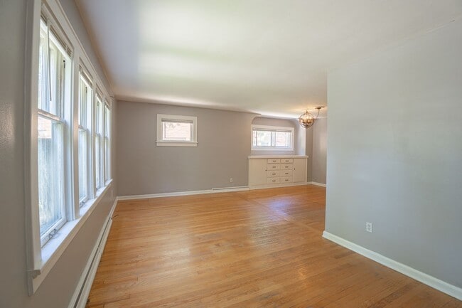 Photo - 3 Bed Home in the Heart of Whitefish Bay