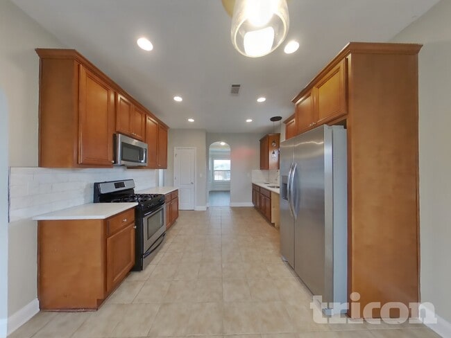 Photo - 558 Georgia Cir