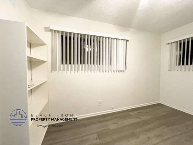 Photo - 2521 Mathews Ave.