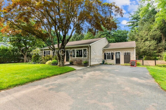 24 Topstone Dr