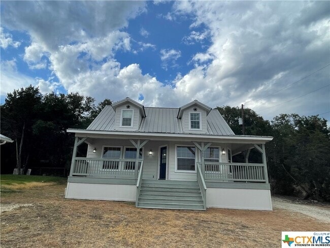 Building Photo - 542 Lonesome- Rental