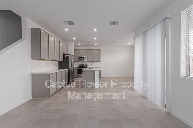 Photo - 4740 S Ferric