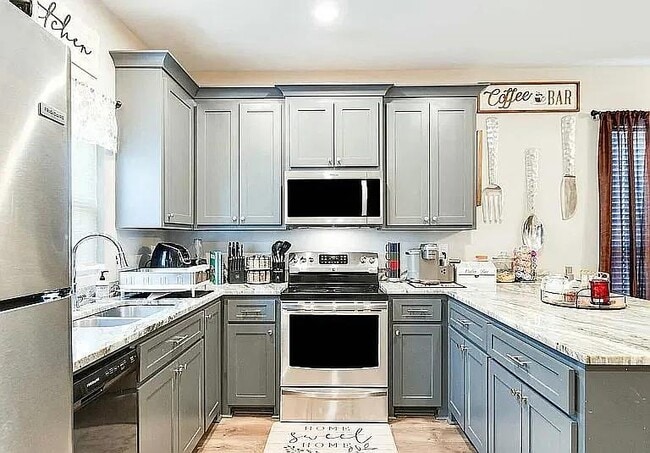 Photo - 111 Tyreek Dr