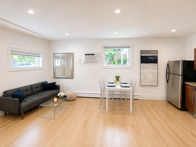 Photo - 208 Summer St Unit A