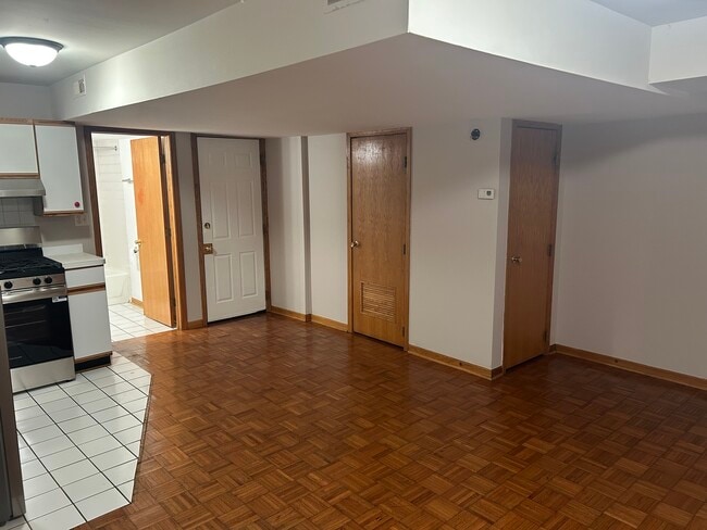 Photo - 1361 W Sunnyside Ave Unidad GDN