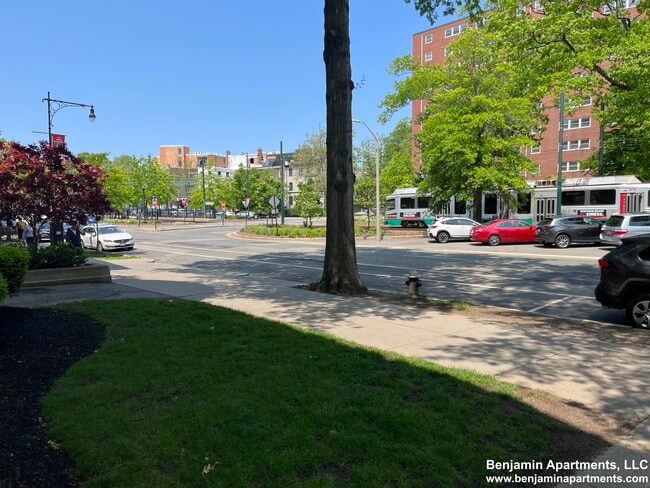 Photo - 1595 Beacon St Unit 4