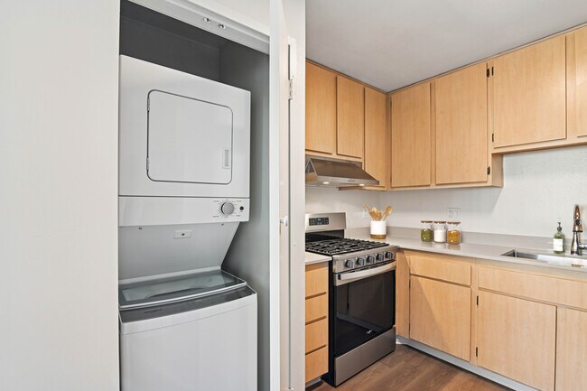 Classic Package II kitchen and in-home washer and dryer