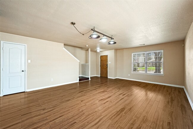 Photo - 15822 Kings Cypress Ln
