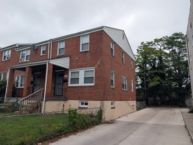 3 Bedrooms 2 Bathrooms 21206