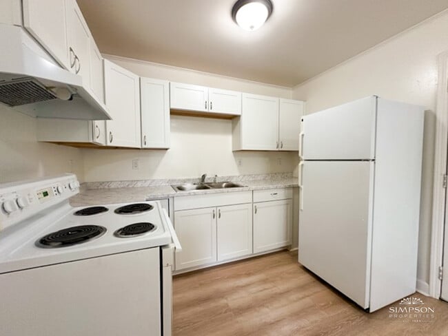 Photo - 4210 Welling Ave