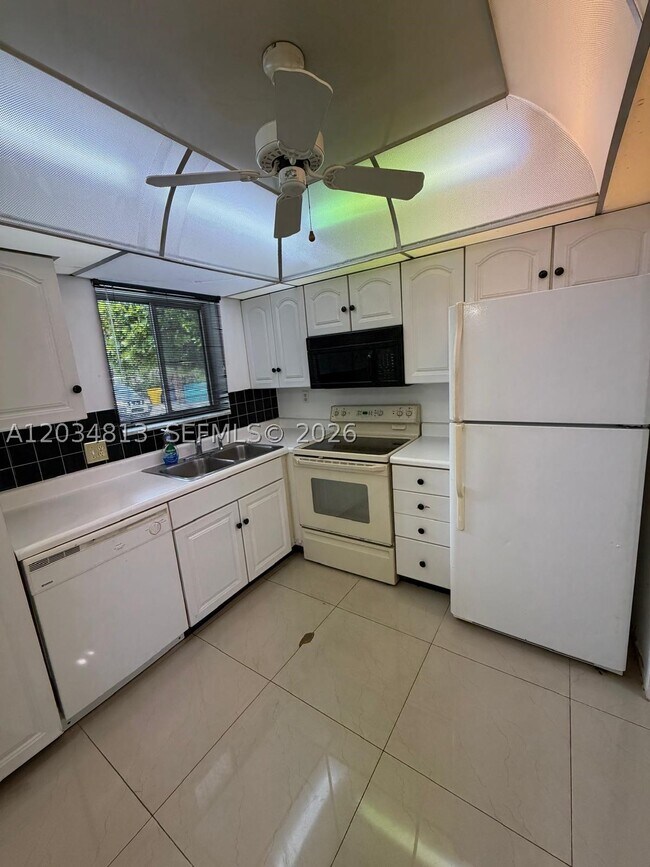 Photo - 107 Waterway Dr S Unit 107