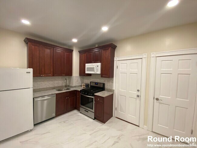 Building Photo - 31 Mansfield St Unit n/a Rental