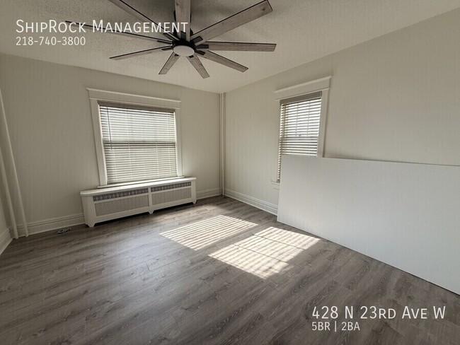 Photo - 428 N 23rd Ave W