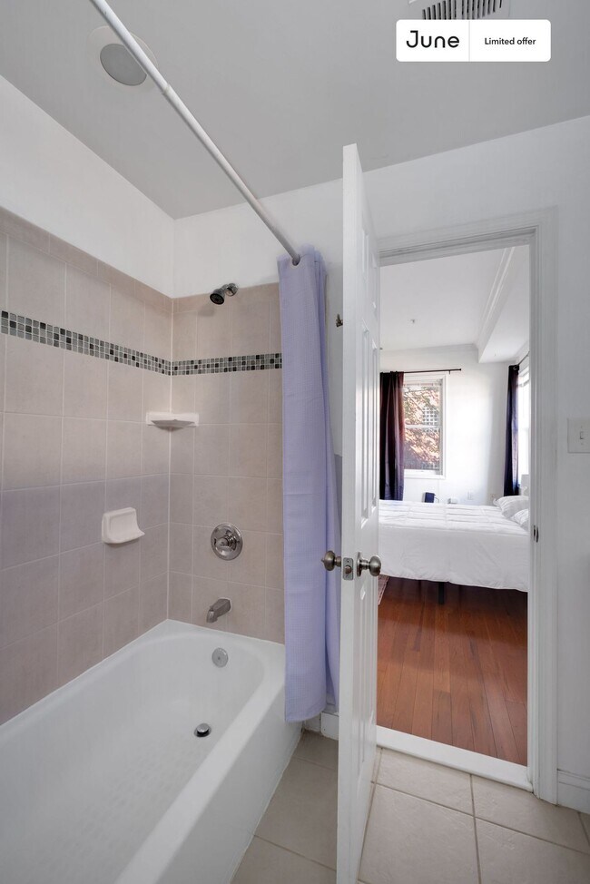 Private bedroom in 3 bed/3.5 bath Home Unit A Condo for Rent in