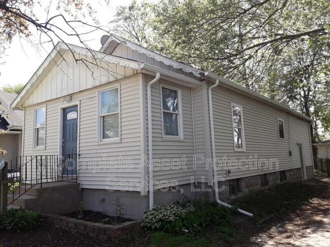 Building Photo - 6812 California Ave Rental