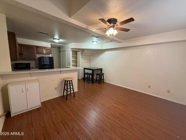 Photo - 510 N Alma School Rd