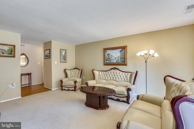 Photo - 18722 Walkers Choice Rd Unit 4